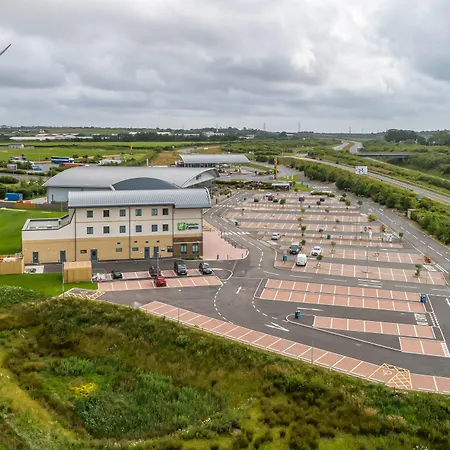 Express - - Victoria Junction By Ihg Bodmin